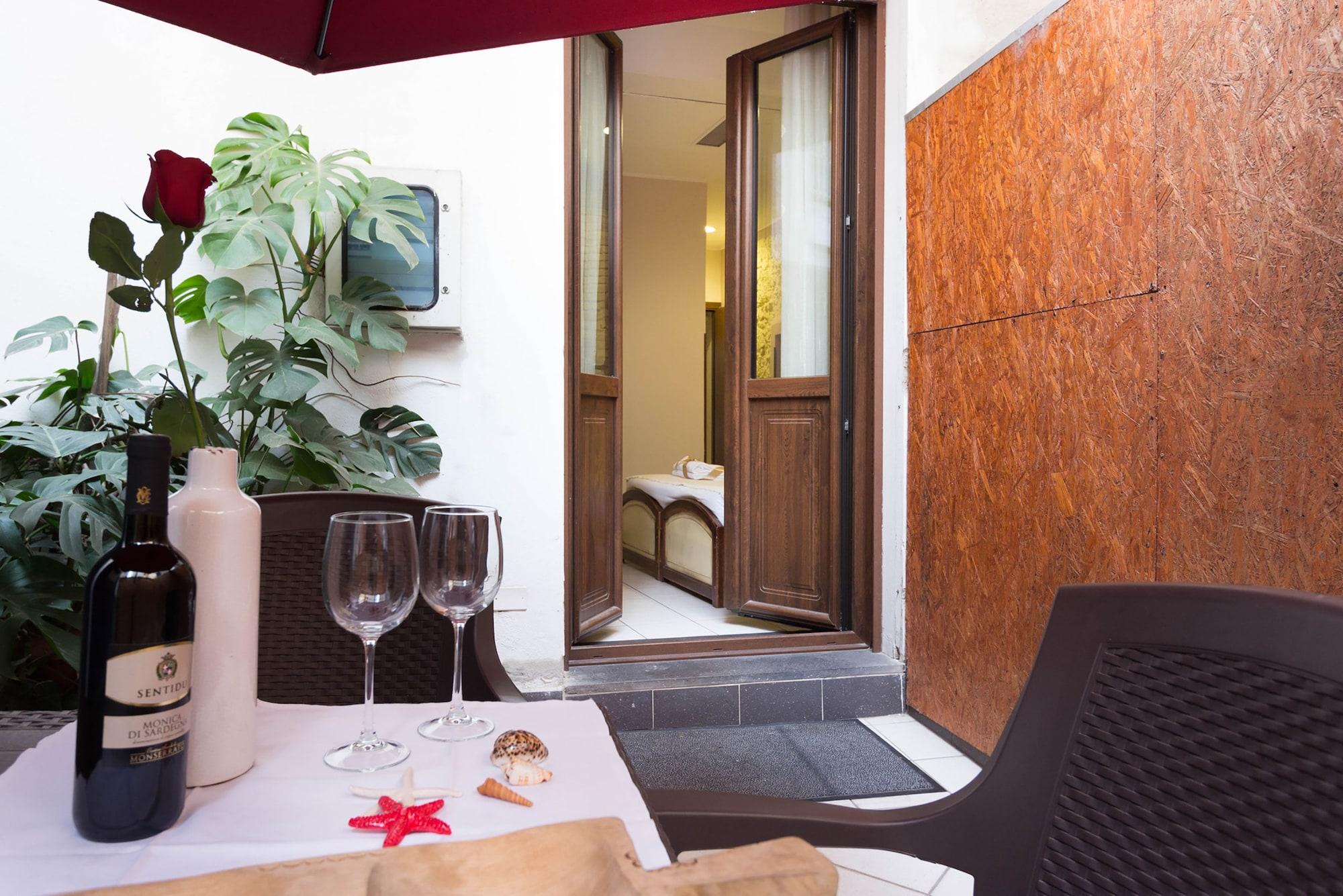 Arcobaleno Rooms Cagliari Eksteriør billede