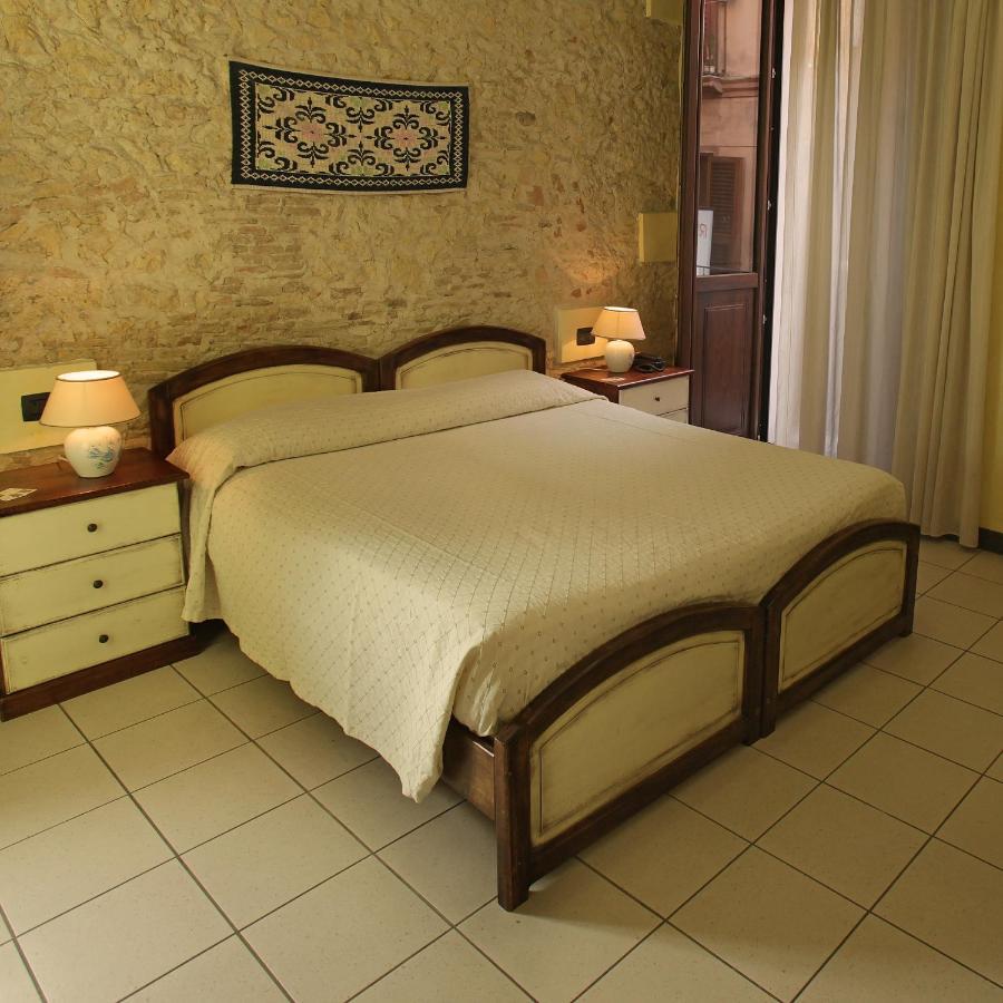 Arcobaleno Rooms Cagliari Eksteriør billede